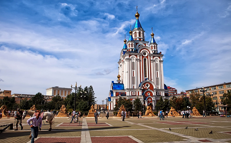 自助游去俄罗斯哈巴罗夫斯克中俄文景点对照_游记