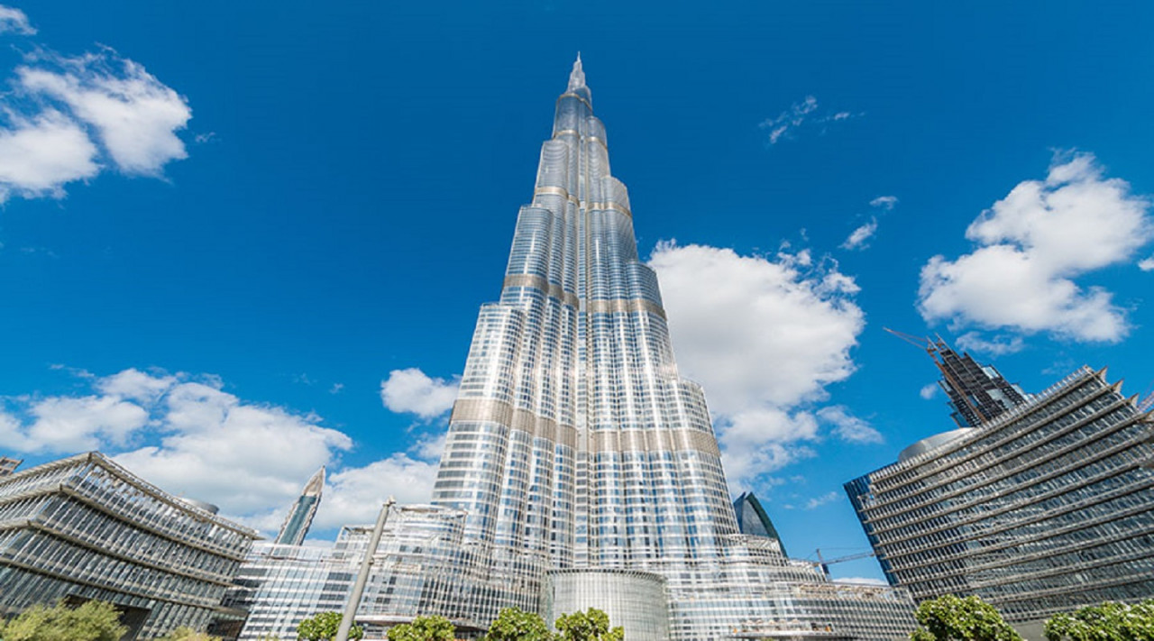 迪拜哈利法塔124层观景台 红色沙漠探险体验