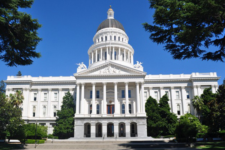 华盛顿州议会大楼位于美国华盛顿州首府奥林匹亚,是州议会及州长办公