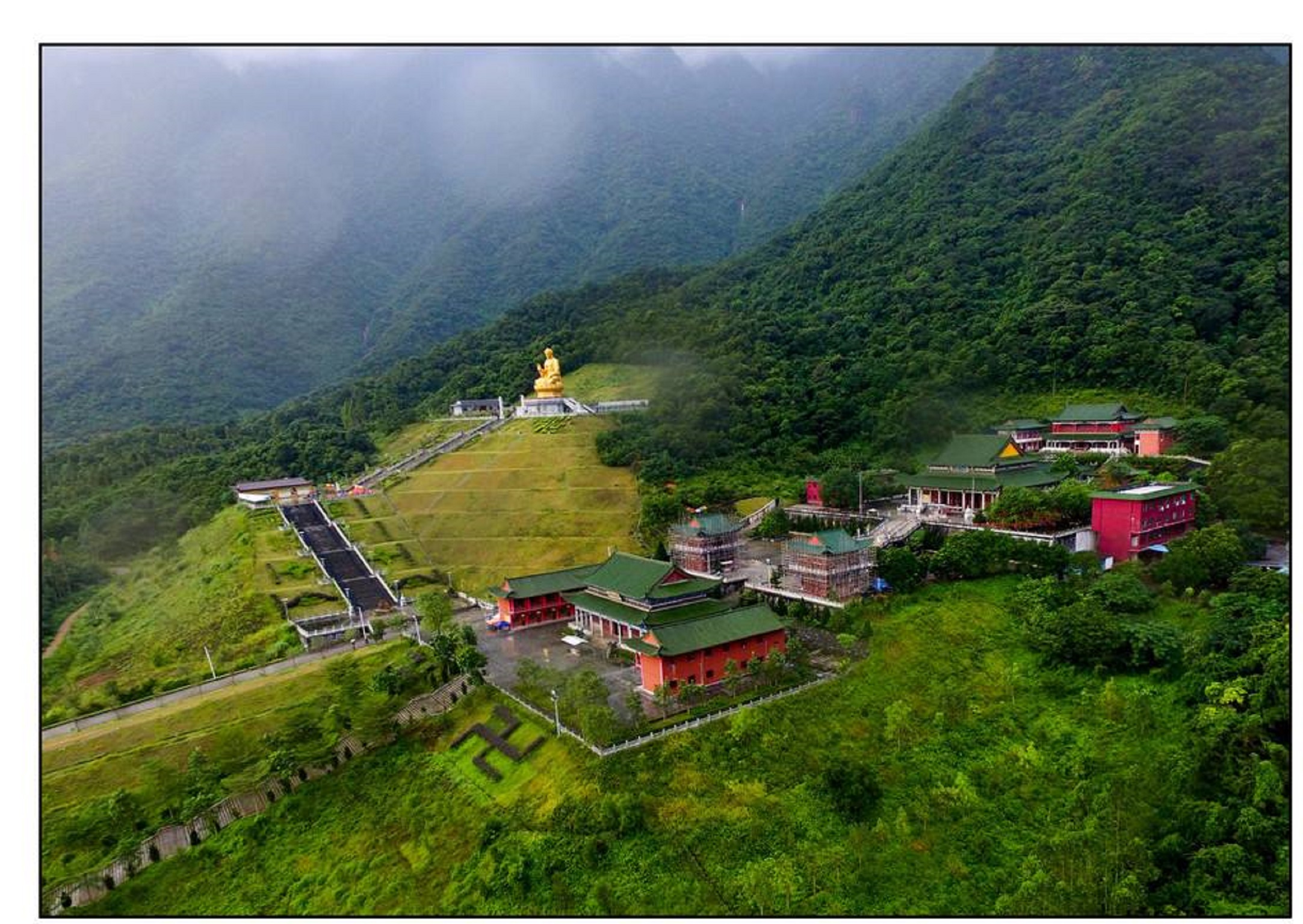 汕尾蓮花山溫泉直通車2日遊入住汕尾蓮花山溫泉度假酒店豪華雙床房含2