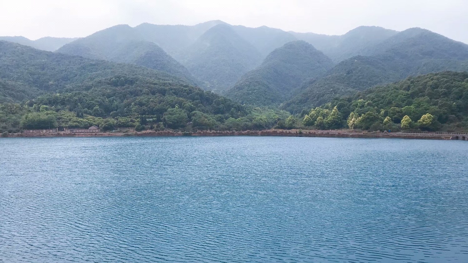 杭州悦来山居度假别墅(明秋亭分店)