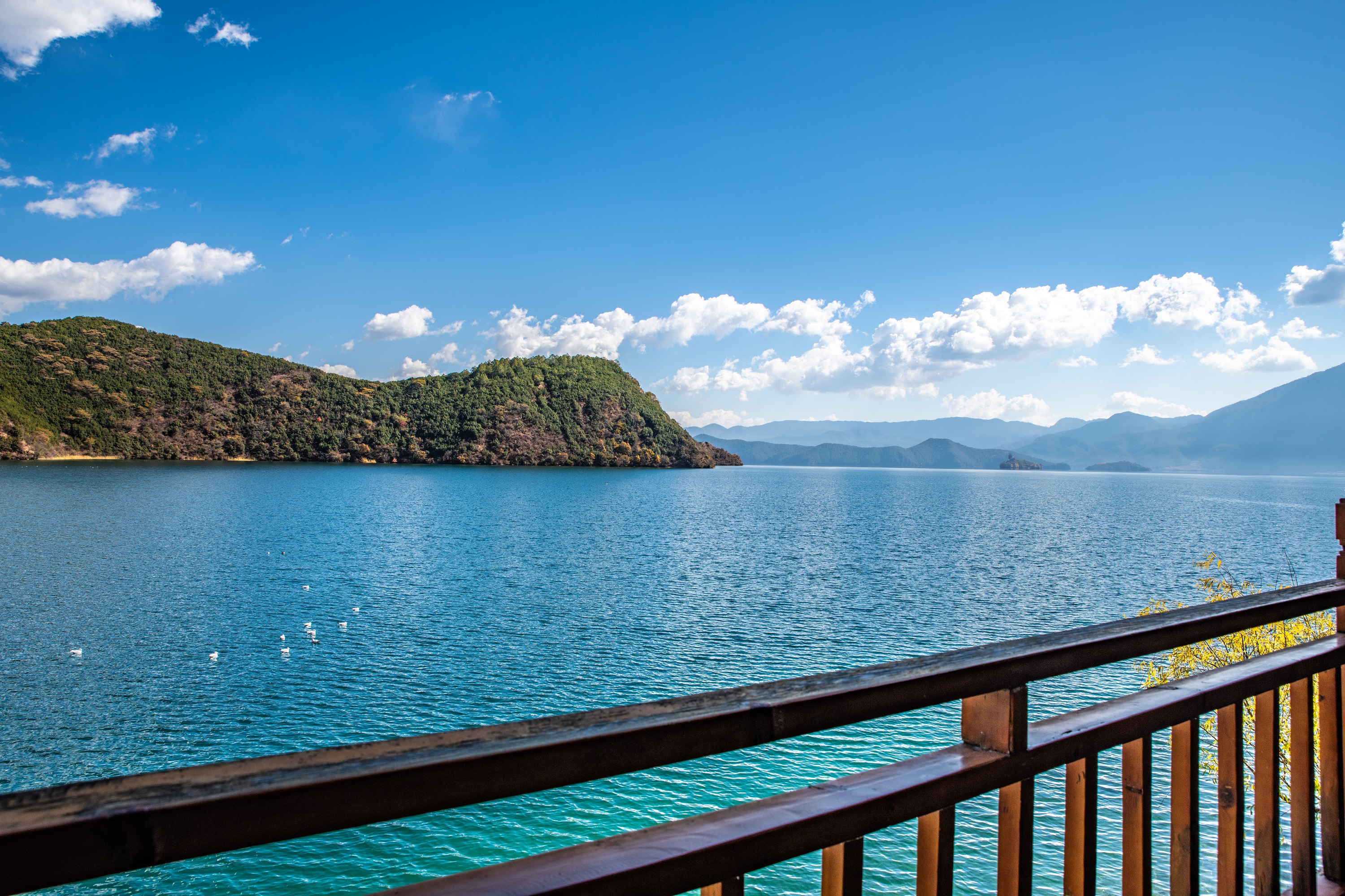 泸沽湖娜鲁湾湖景客栈