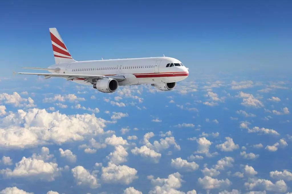 前往富国岛                      搭乘飞机前往富国岛是最便捷,实惠