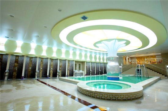 秦皇岛山海关海逸名都温泉假日酒店(住宿 双人温泉票 双人游泳票 一站
