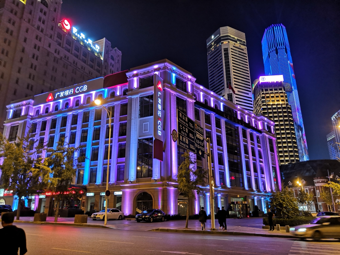 高尔基路一二九街(地铁站)一二九街(地铁站)黑石礁黑石礁公园黑石礁