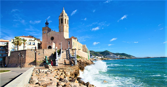 西班牙塔拉戈纳 锡切斯一日游 (专业英语导游 酒店接送)