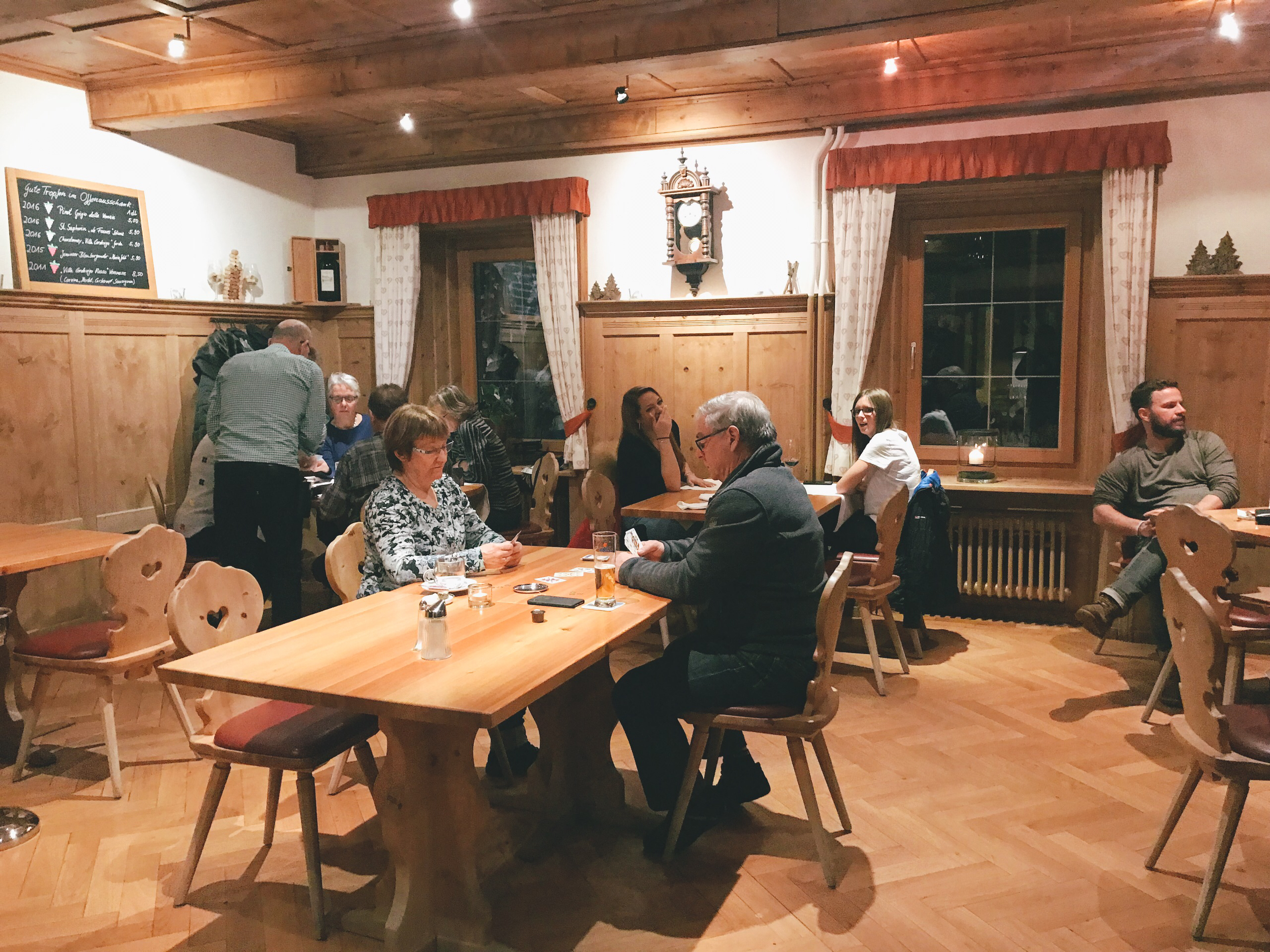 格劳邦顿州美食-Bellaval Hotel Restaurant