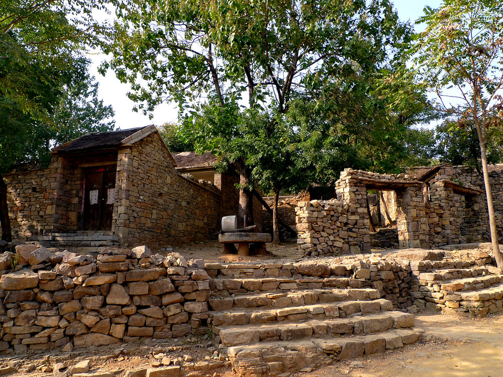 《娘》,《反抗之真心英雄》,《地道英雄》,《平原枪声》,《岛城风云》