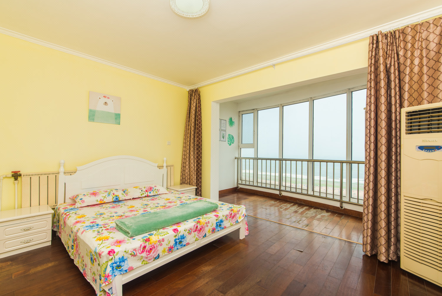 快乐租公寓(青岛山东头路店)