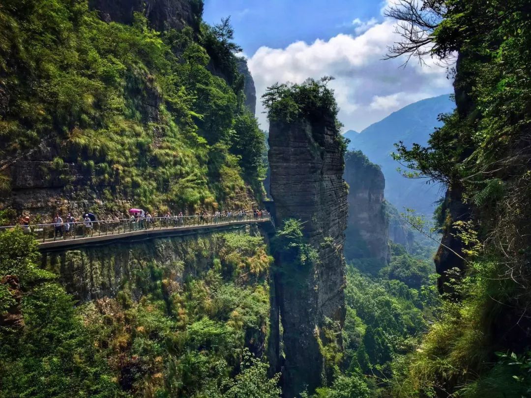 溫州雁蕩山2日公司團隊旅遊團建定製(3d震撼玻璃棧道-靈巖飛渡-靈峰