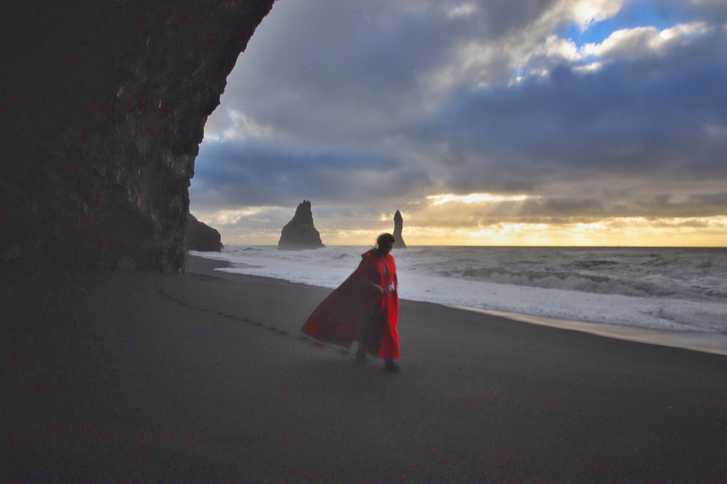 南部区娱乐-Reynisfjara Beach