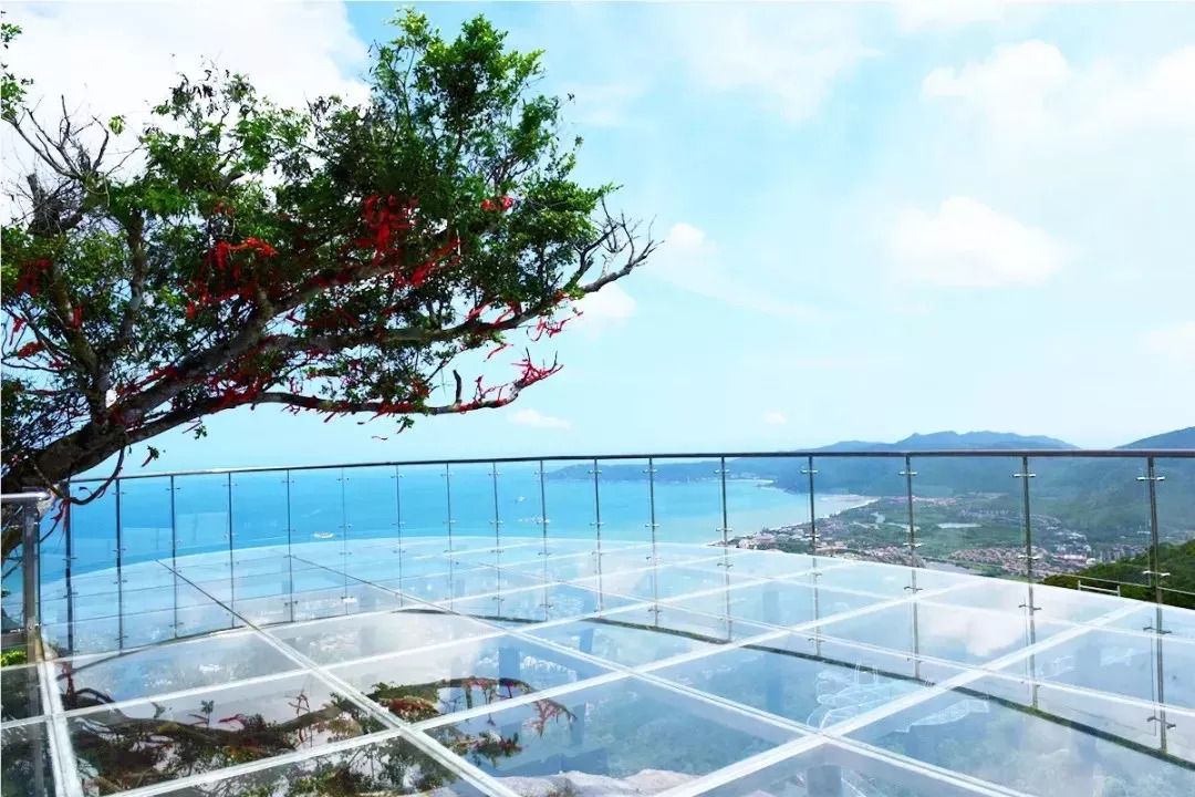 三亚新玩法海景玻璃隧道360度全方位观海