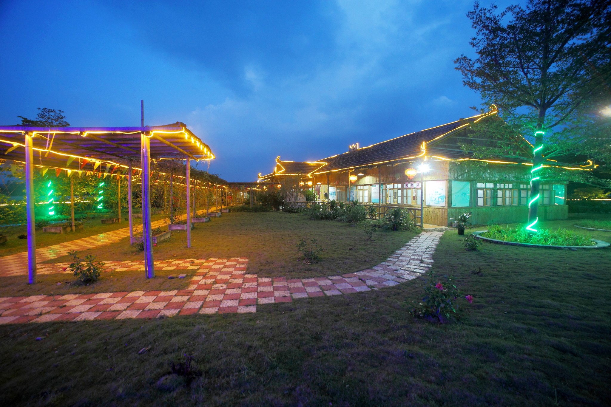 清远佛冈亲子一天游 · 生态农庄犇逸庄园吃喝玩乐