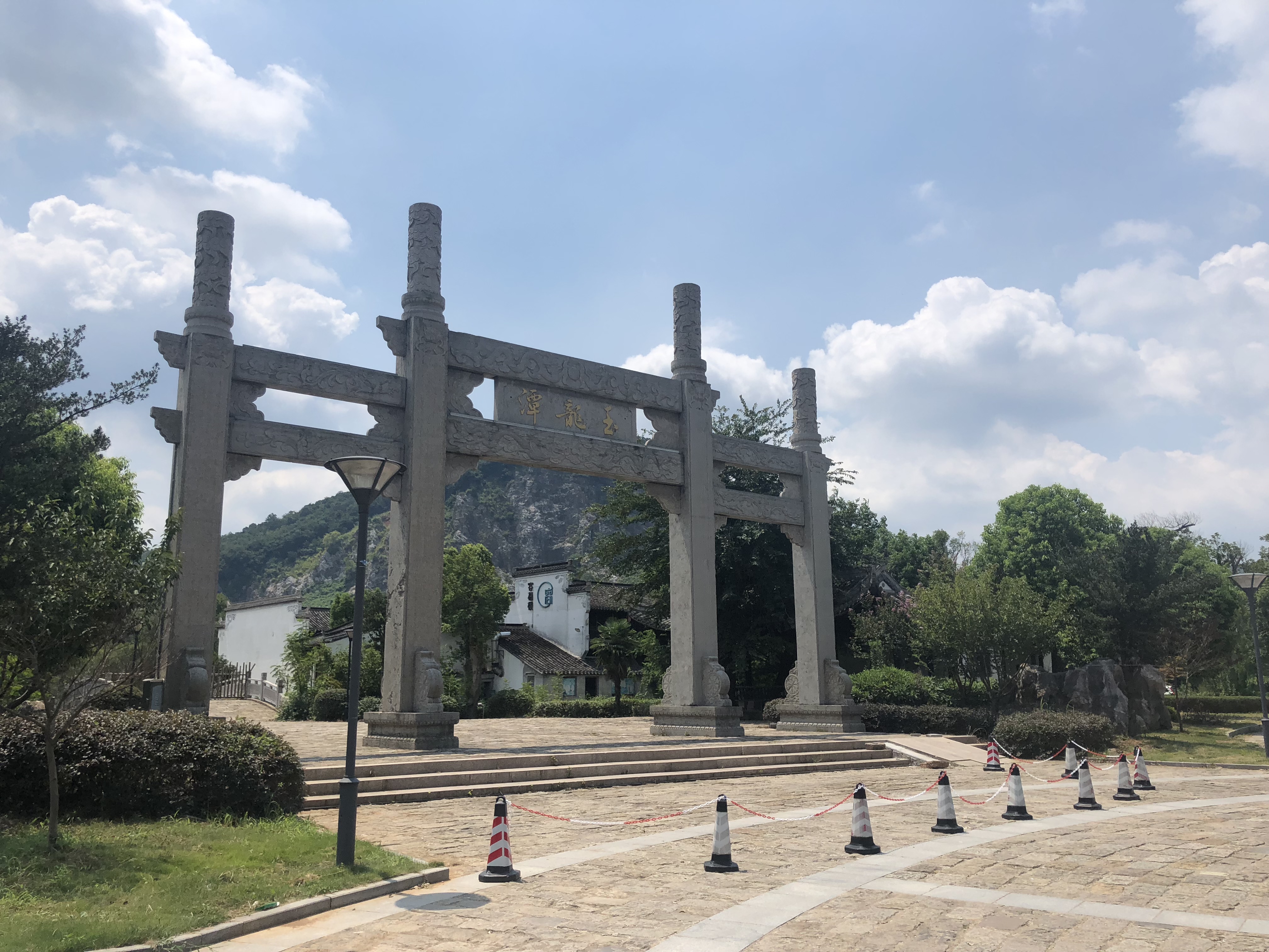 玉龙潭明清古镇