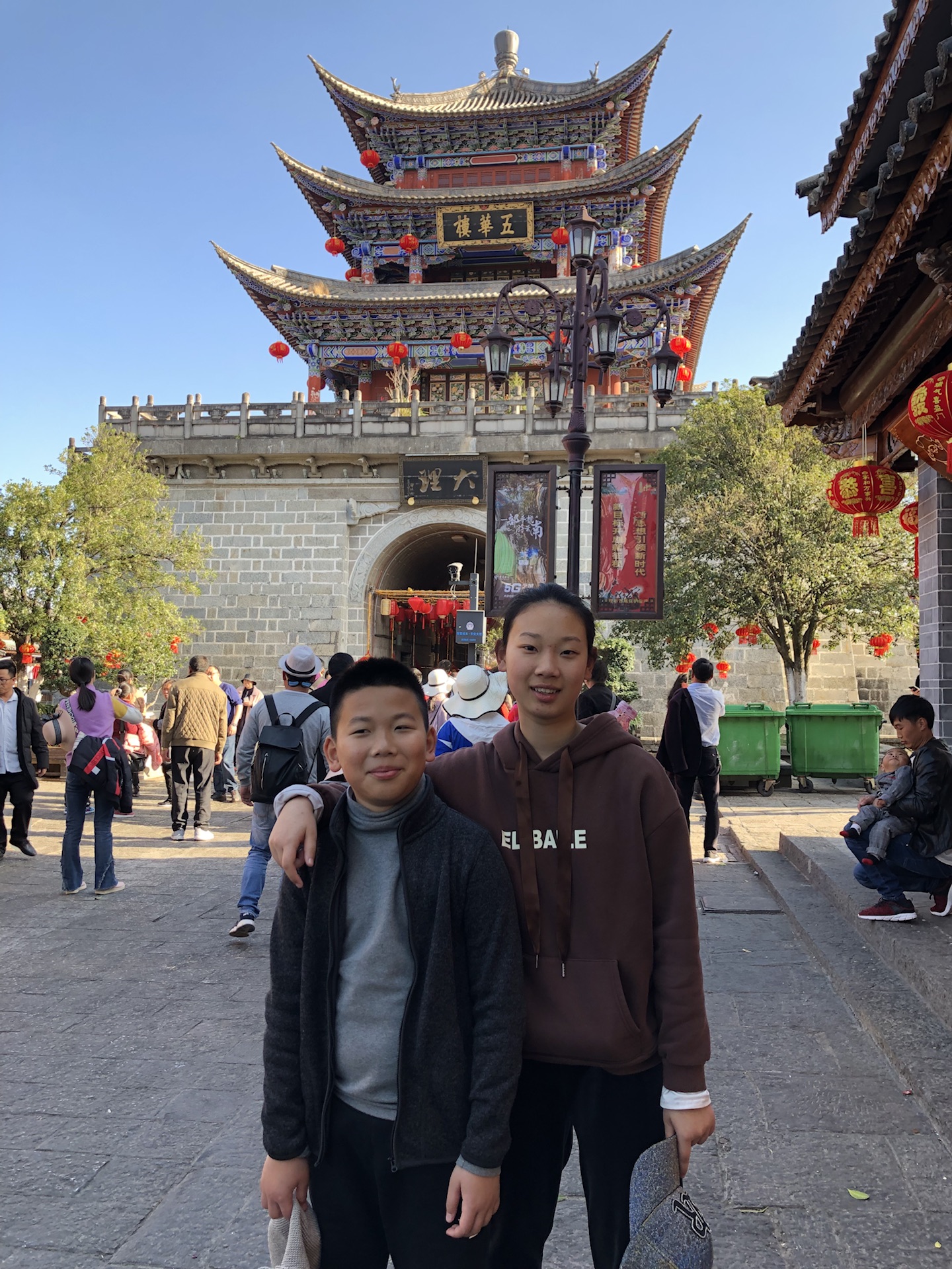 云南有多少人口2019_云南广南县人口多少(2)