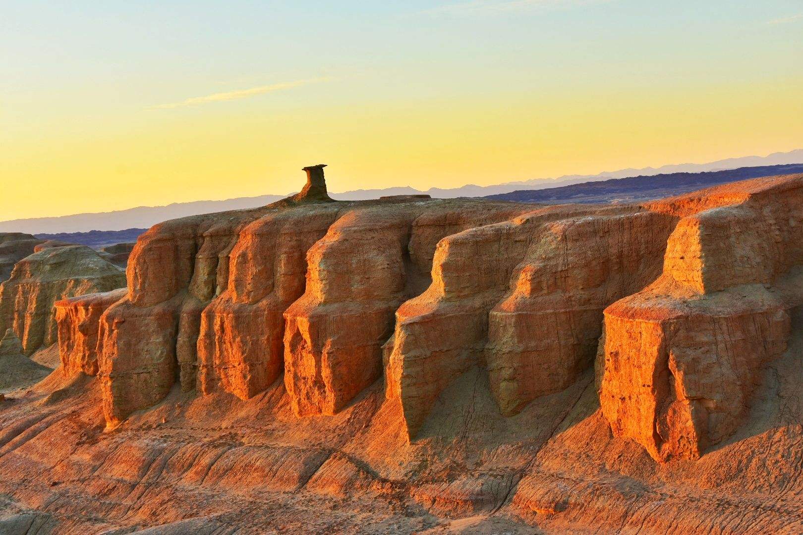 北疆畅游9日私家团(6人内精品小团 景区会员通道