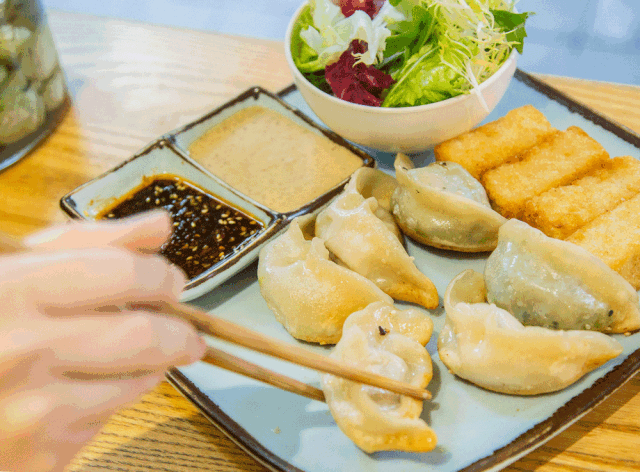 2019魔都锅贴测评滚烫出炉!第一名居然是.