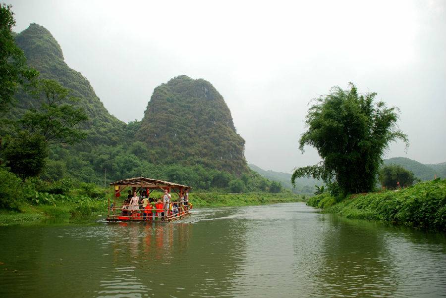 英德寶晶宮生態旅遊度假區(點擊字體即可購買)