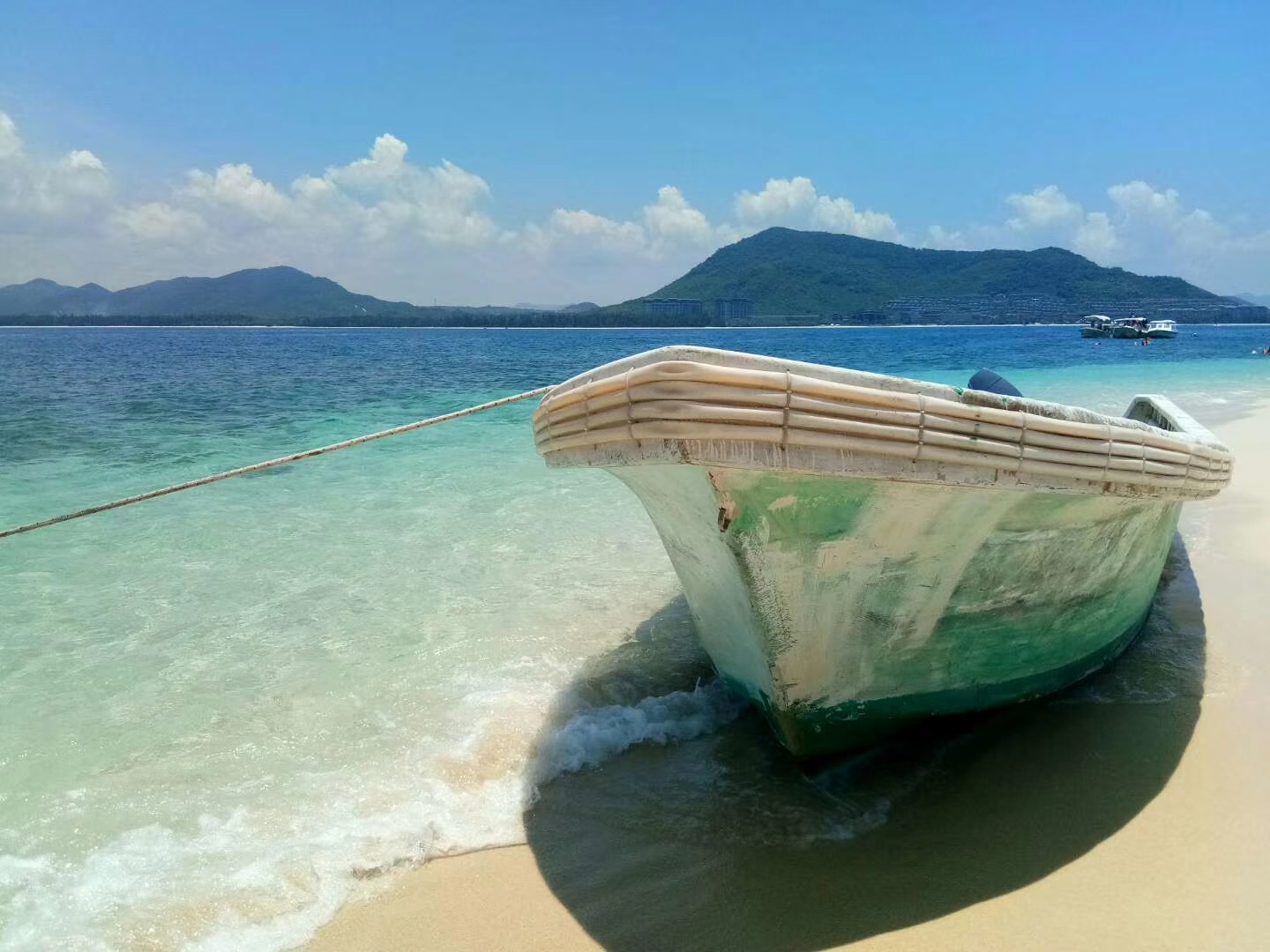 三亚石梅湾加井岛浮潜纯玩一日游不限时浮潜摩托艇风味午餐