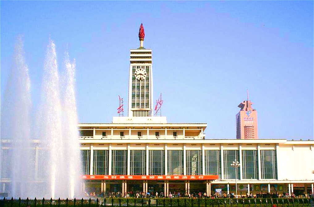 长沙火车站(来源于网络)