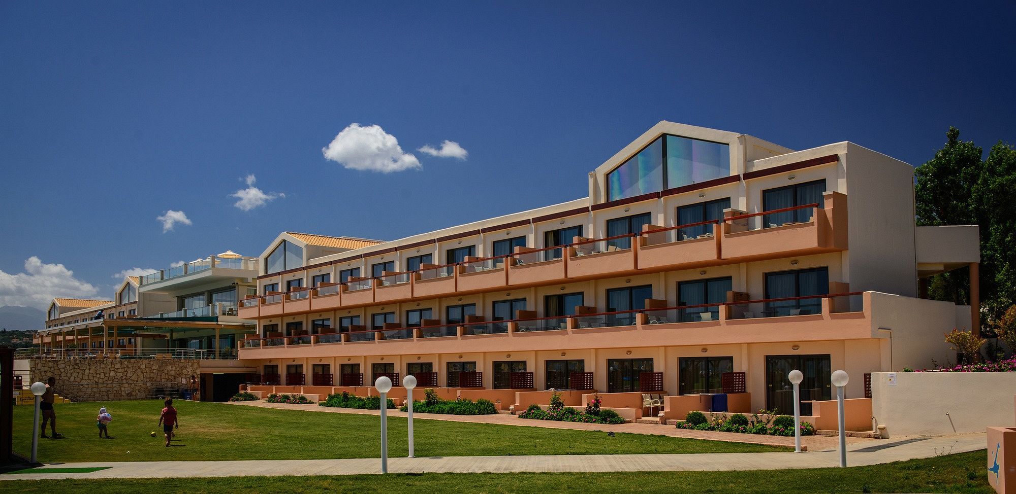 吉亚尼海滩家庭全包度假村 Kiani Beach Family Resort- All Inclusive