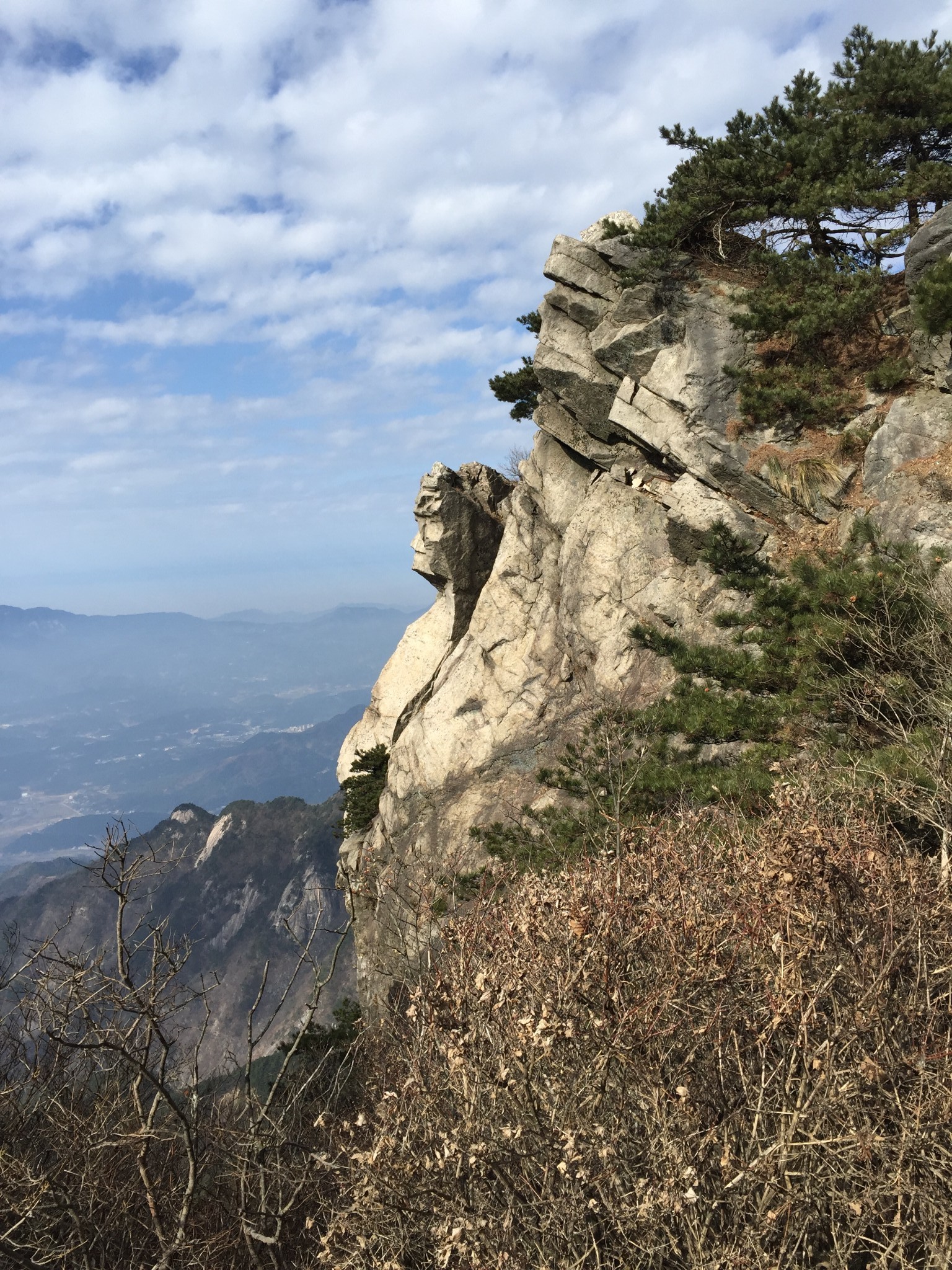 天堂寨将军岩图片