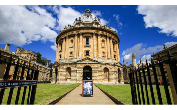 们将走访克拉伦登楼,谢尔登尼剧院,拉德克里夫圆楼,圣玛利亚大学教堂