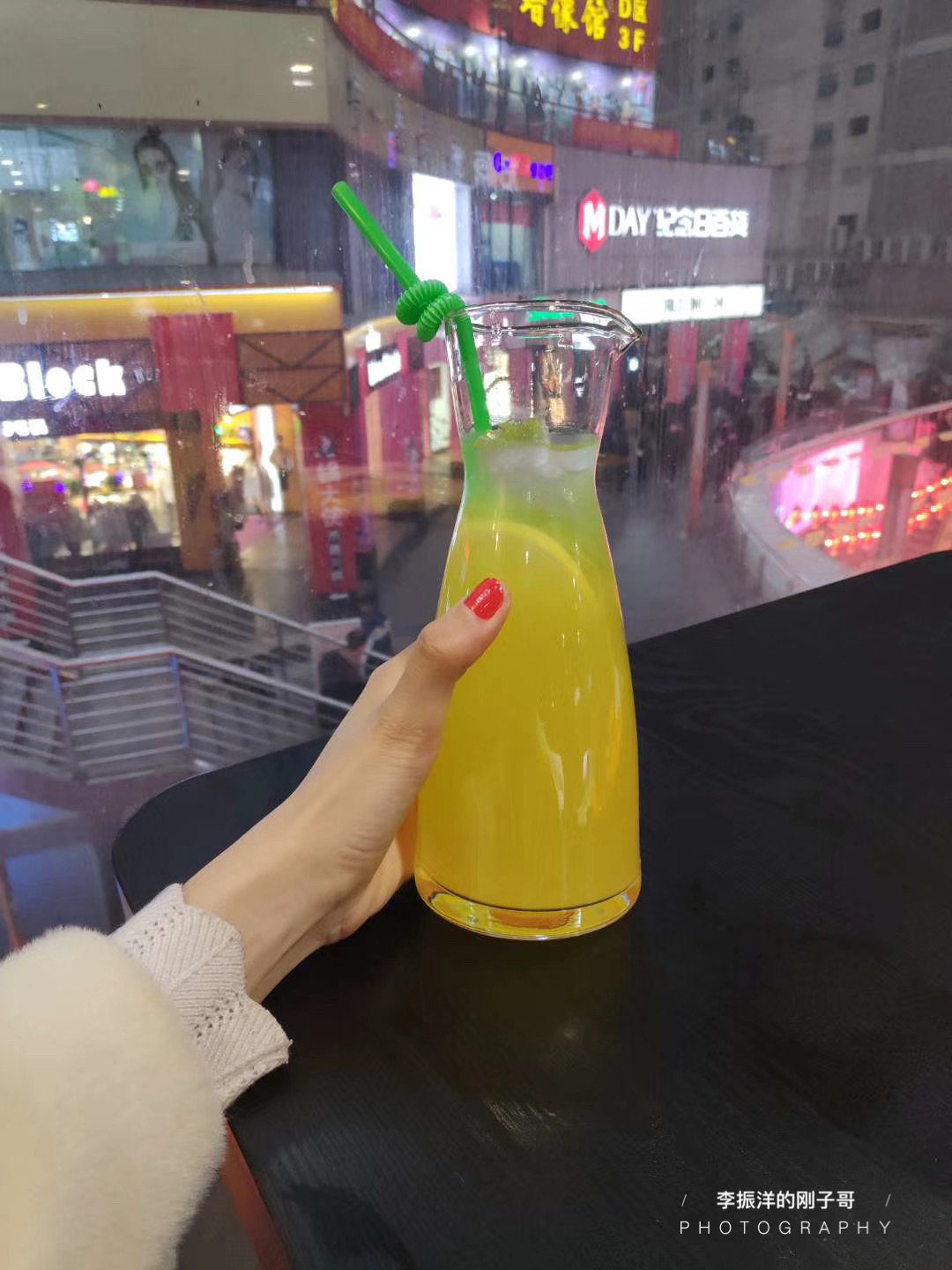 南江美食-红磨坊