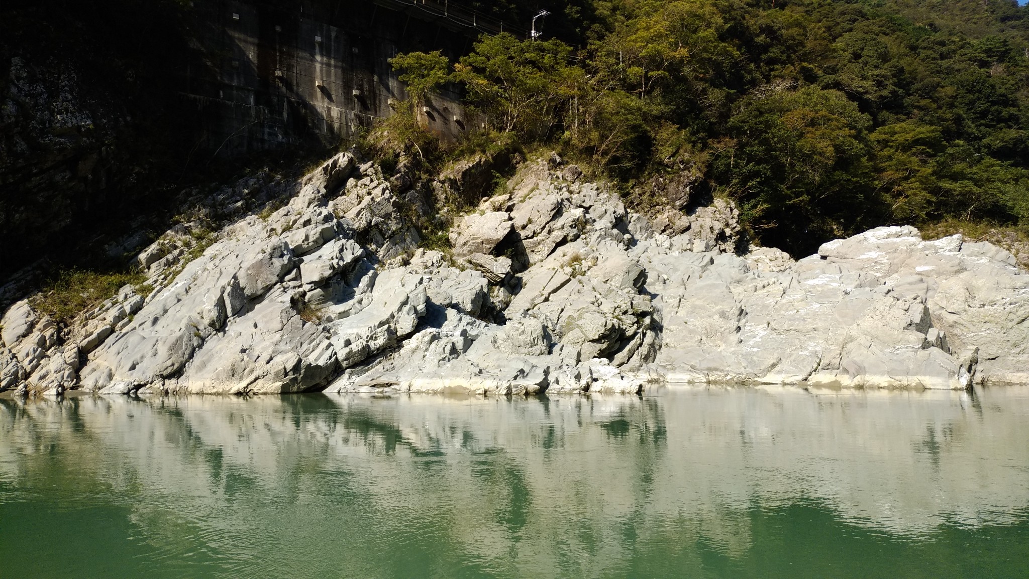 秘境初探意外邂逅秋日四國山海行