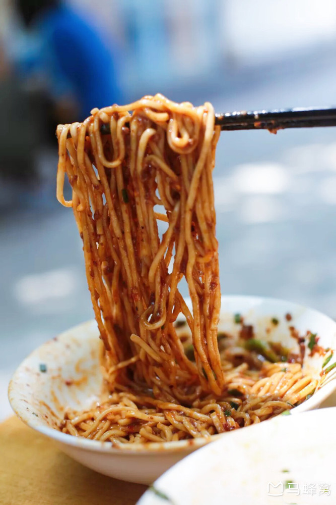 听说成都建设路小吃一条街很不错除了那里还有别的小吃街推荐吗