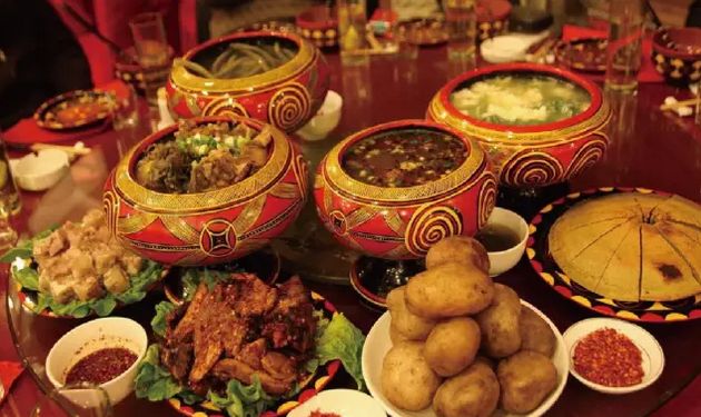 (18:00)晚餐彝王宴