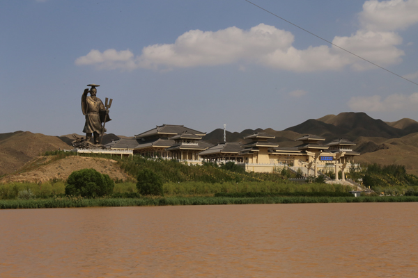 青銅峽-青銅峽扼黃河喉,青銅峽自助遊攻略 - 馬蜂窩