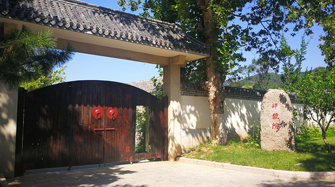 威海网红民宿推荐,打开窗是白浪沙滩,推开门拥抱自然