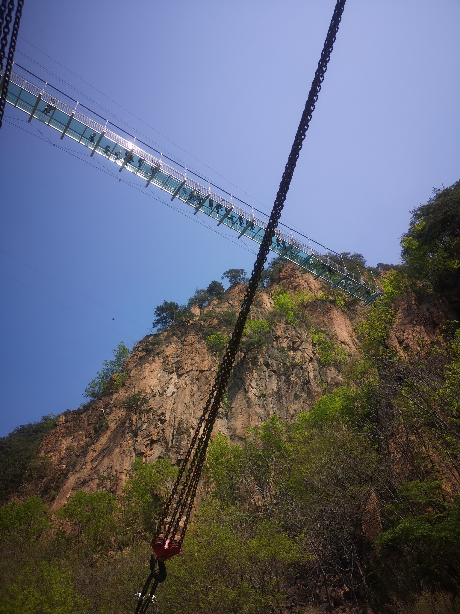 虎谷峽風景區亮點二:玻璃棧道亮點一:回龍湖遊船虎谷峽風景區虎谷峽