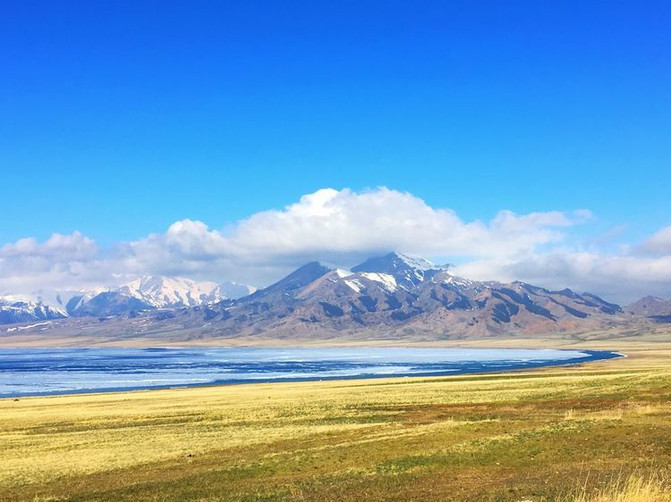 替你们去看看最美的地方新疆巴音布鲁克新疆旅游包车攻略