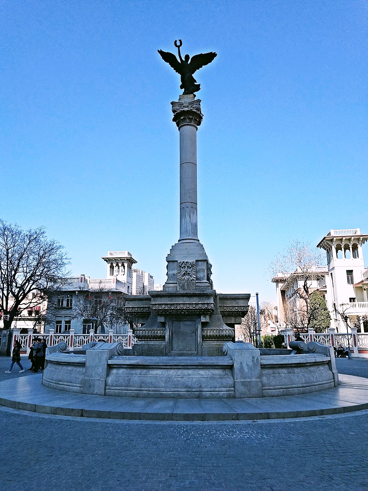 马可波罗广场                          点击查看大图