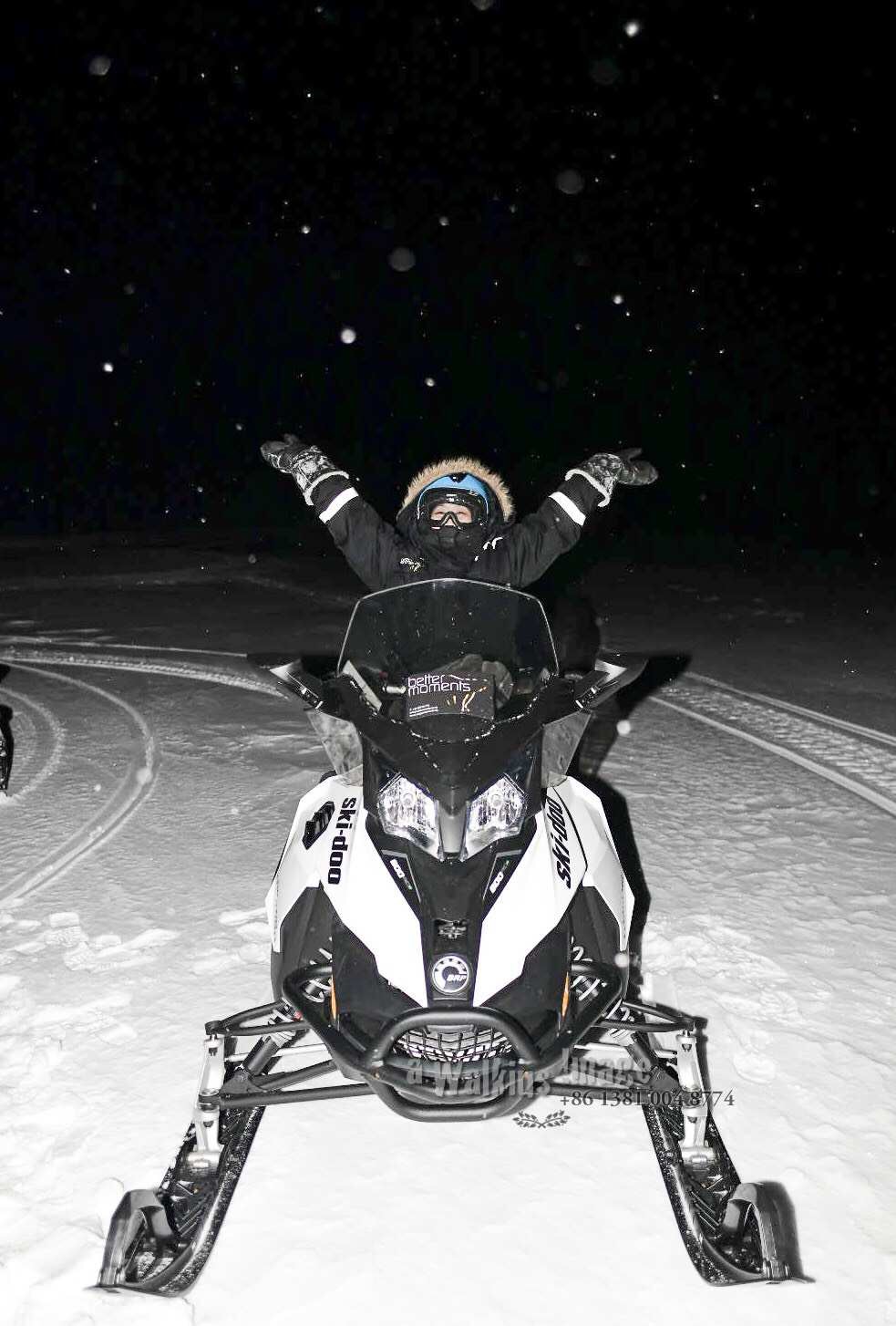 Snowmobile Safari Svalbard