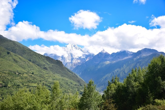 姑娘山歌曲原唱_姑娘山在哪里的位置_四姑娘山