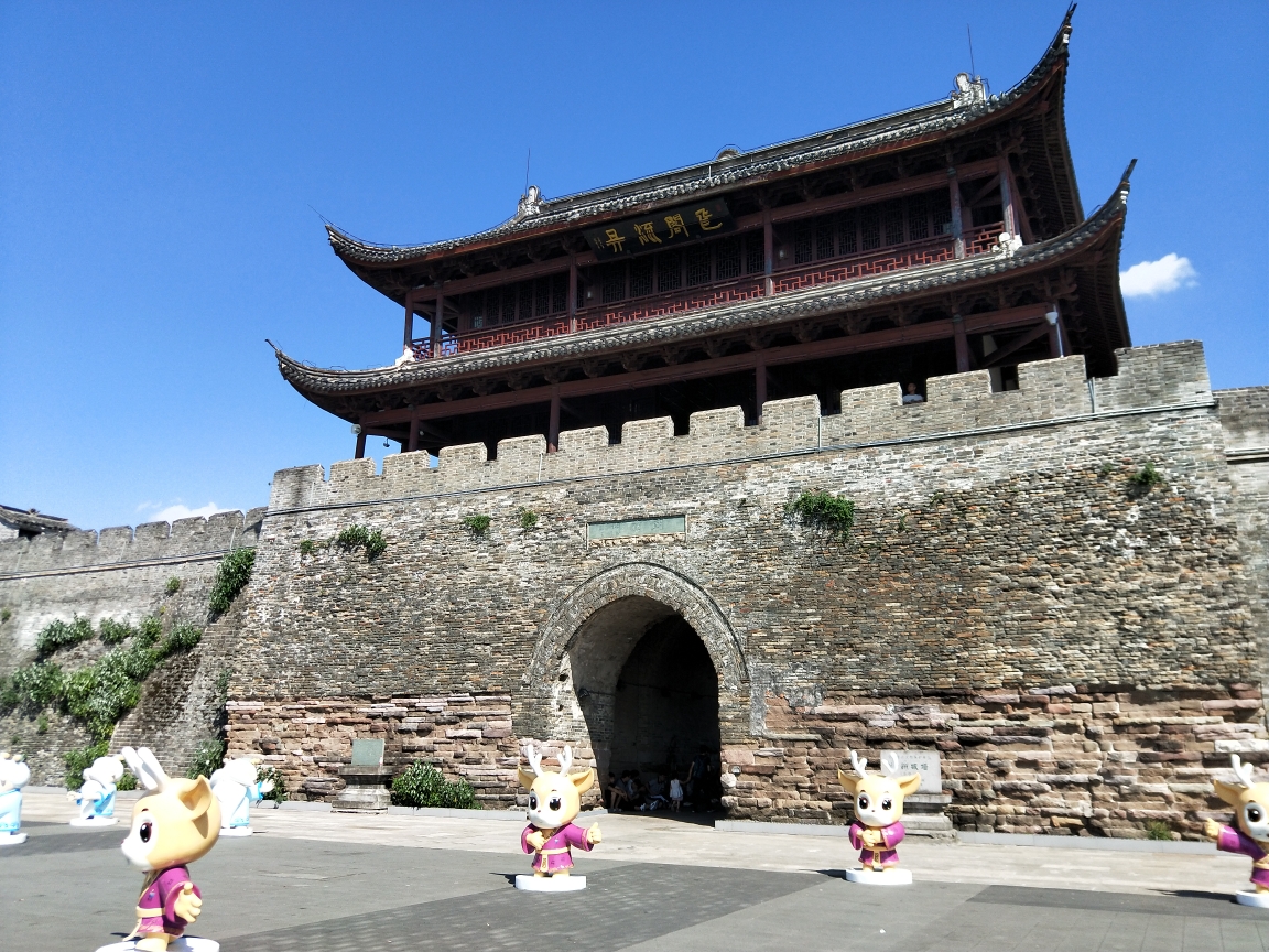 兰溪诸葛八卦村,龙游石窟,衢州西安门