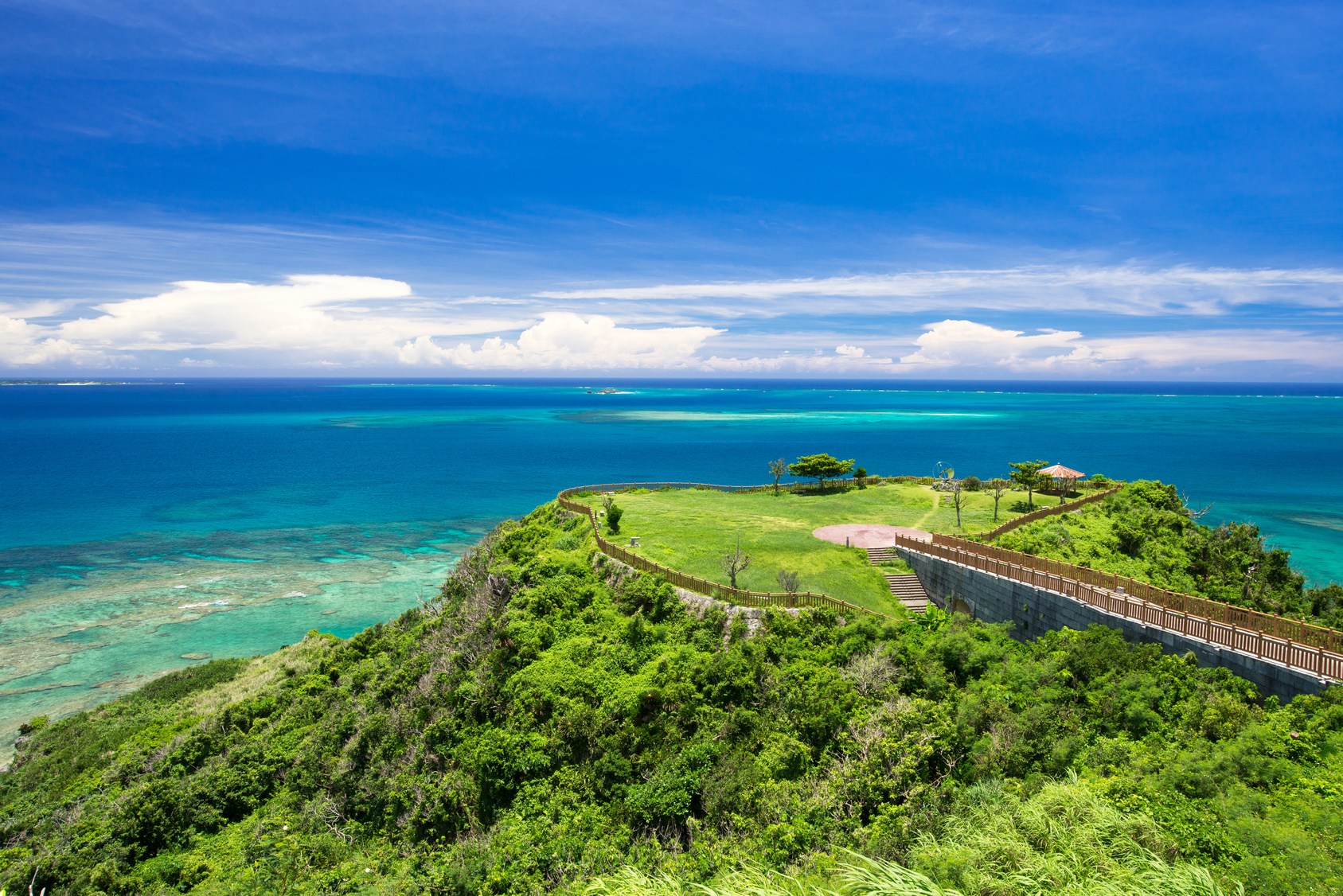 冲绳南部网红路线一日游 (网红海景咖啡cafe姜黄花 冲绳世界文化王国