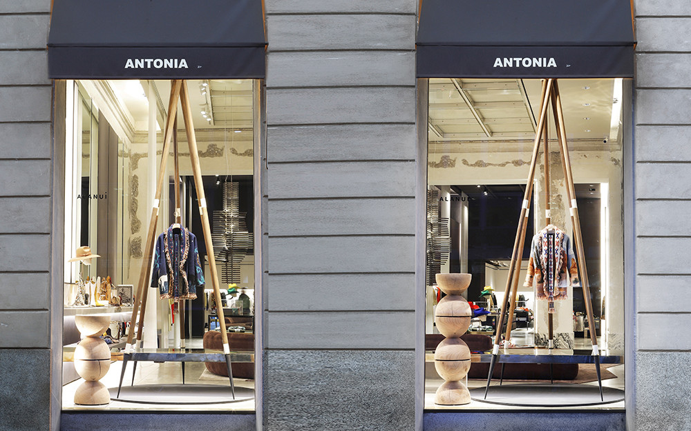 走在时尚尖端的时装与饰品买手店-antonia