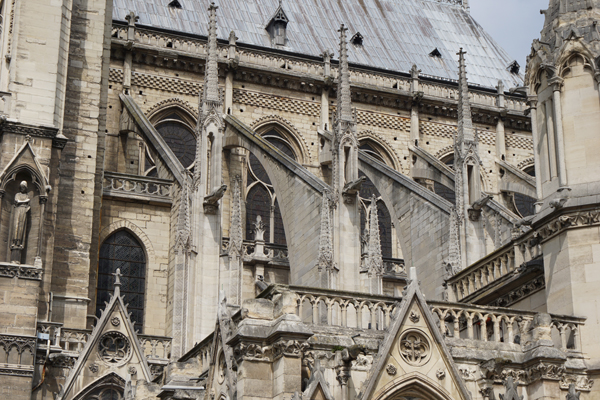 巴黎圣母院十二星冠圣玛丽