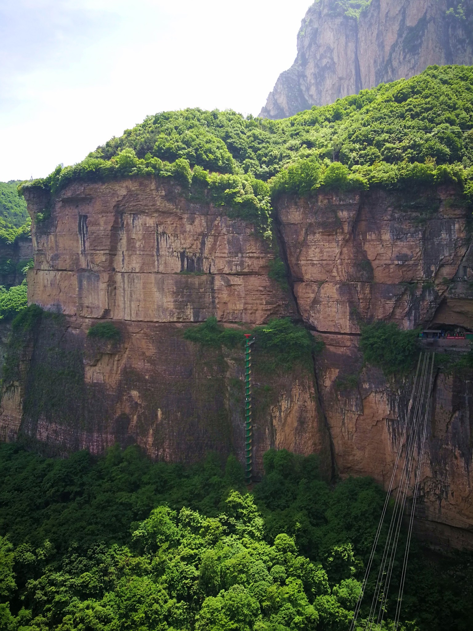 峡谷情奇景图片