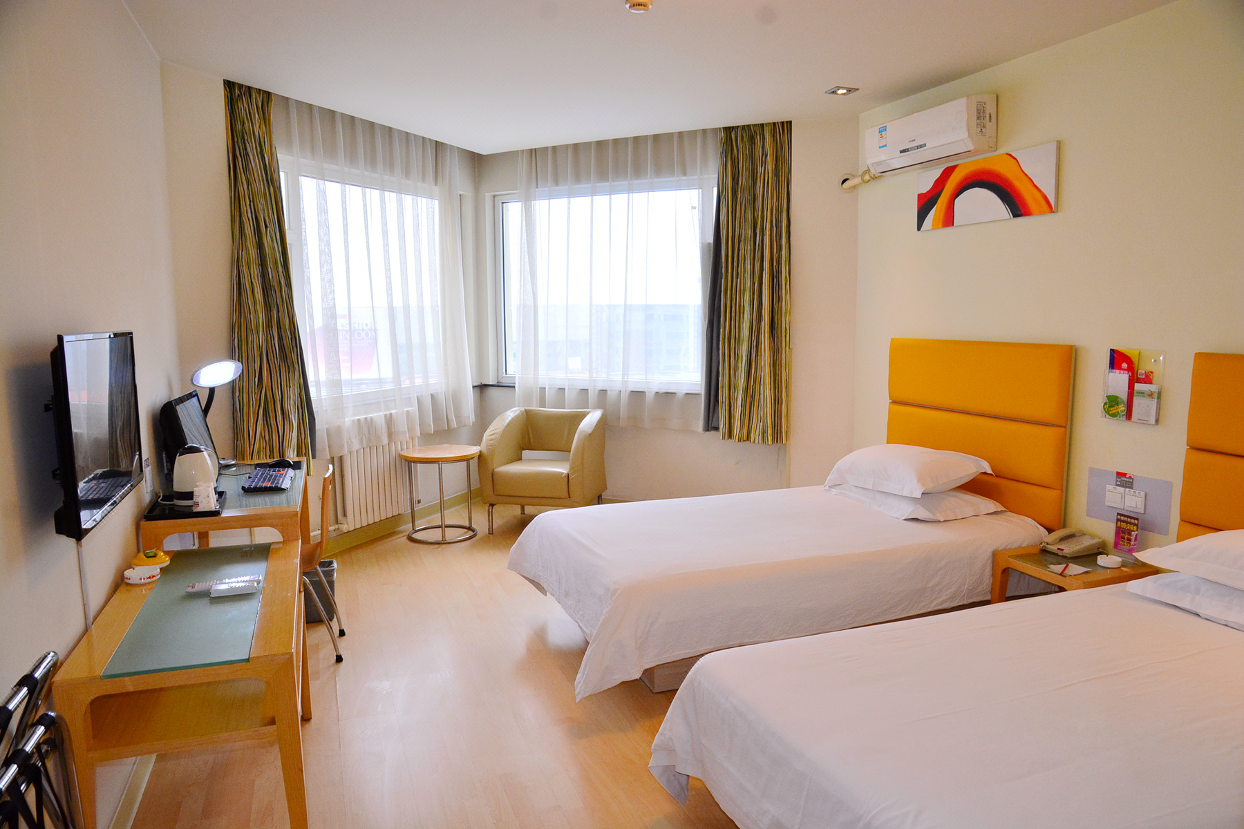 银座佳驿酒店(莱芜凤城西大街店)