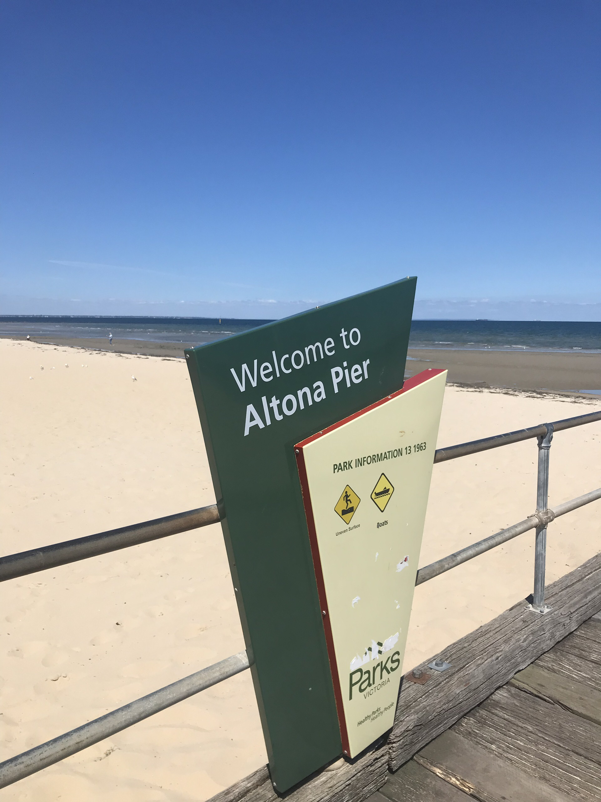 墨尔本娱乐-Altona Beach