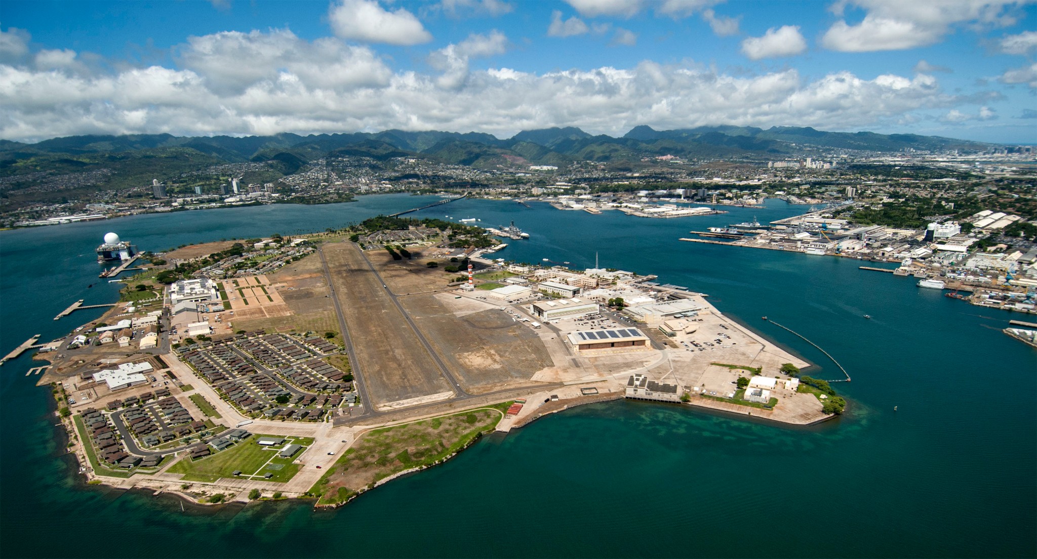 双方海军航空兵与陆军航空队激战过的福特岛上的希卡姆空勤基地_游记