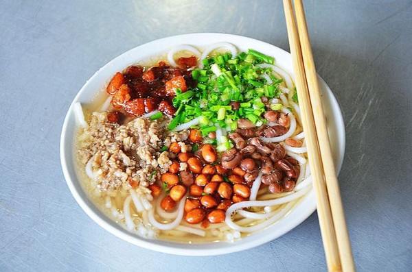 挑战200元吃住行,游贵州织金