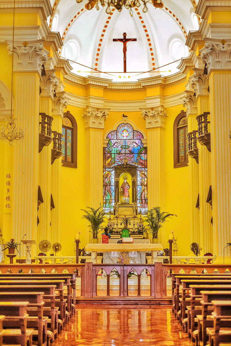 议事亭前地→岗顶前地→圣老楞佐教堂→郑家大屋→亚婆井前地→西望洋