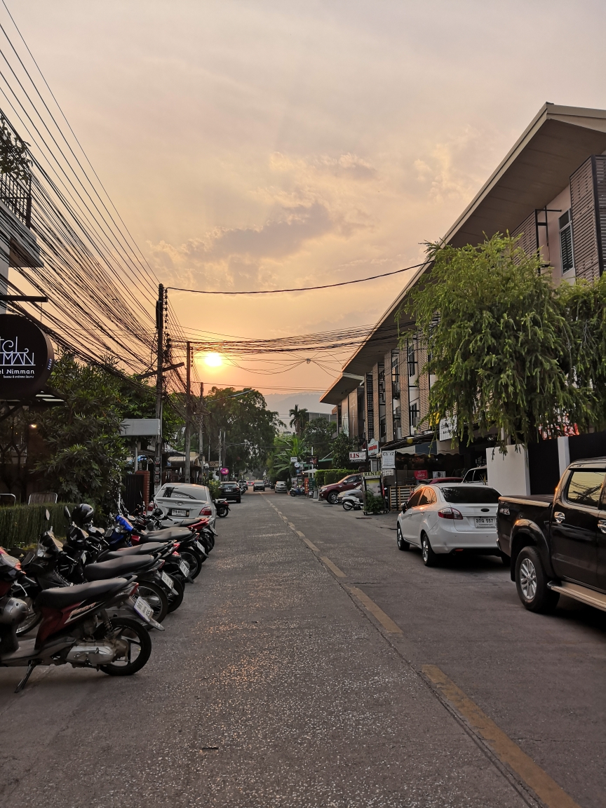 泰国清莱街景图片大全简单_【泰国清莱街景图片大全简单又好看】