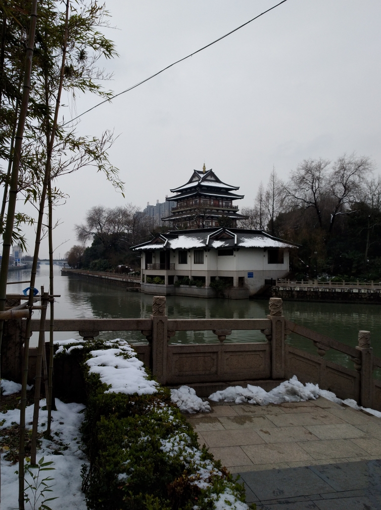 22:26 回到常州市內,決定從常州站步行到紅梅公園和東坡公園